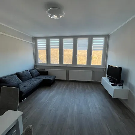 Beszterce Apartment *